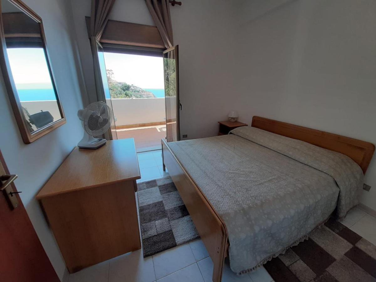 Nuova Casa Giulia Lägenhet Letojanni Exteriör bild