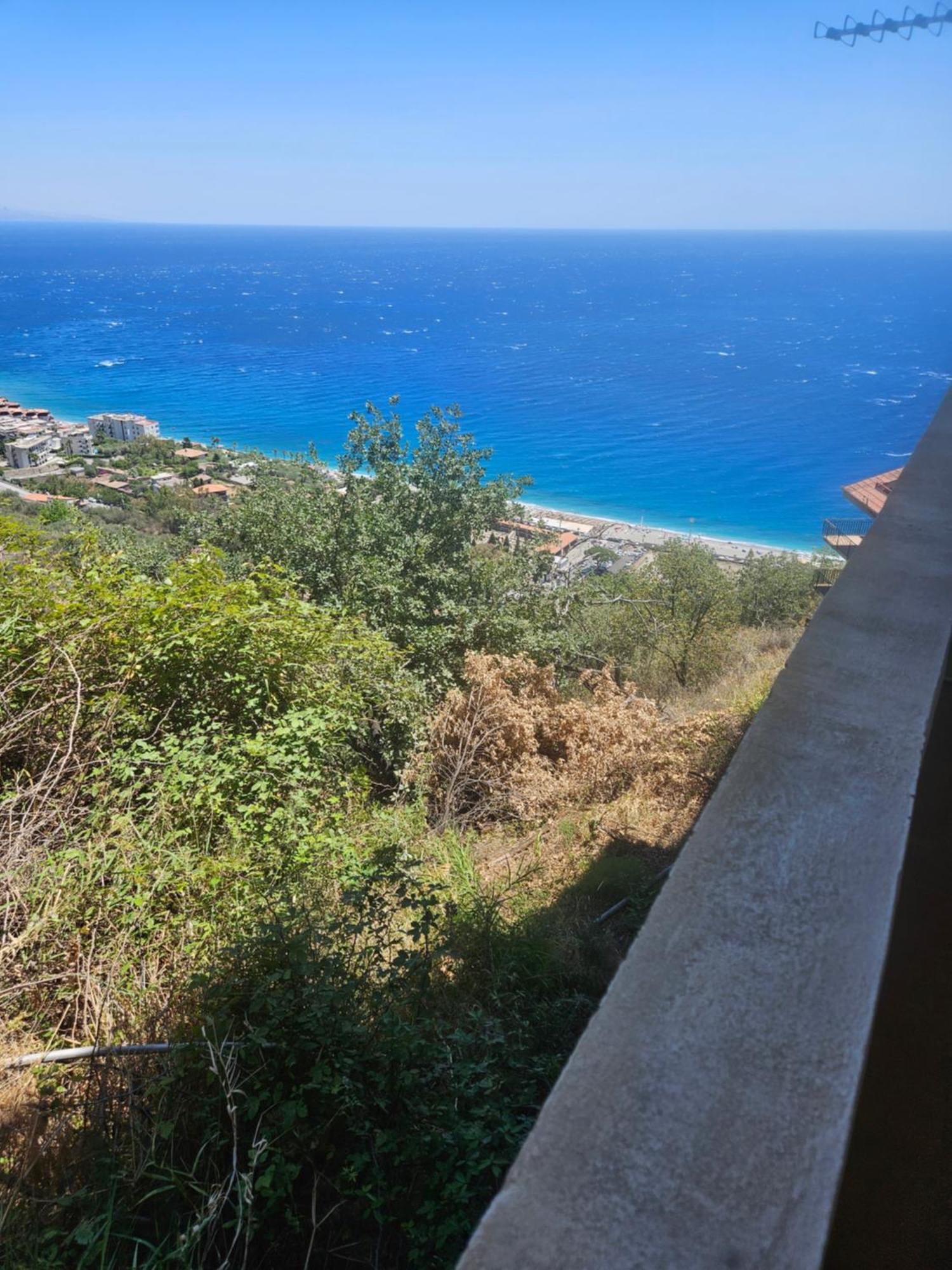 Nuova Casa Giulia Lägenhet Letojanni Exteriör bild